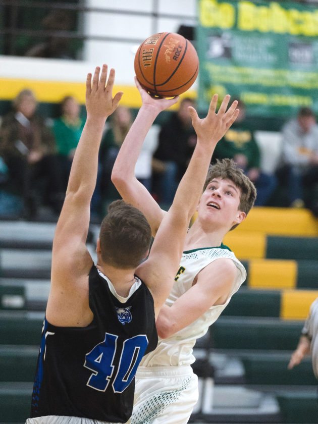 Boys basketball: Florence overcomes Lena, 76-61 | News, Sports, Jobs - The  Daily news